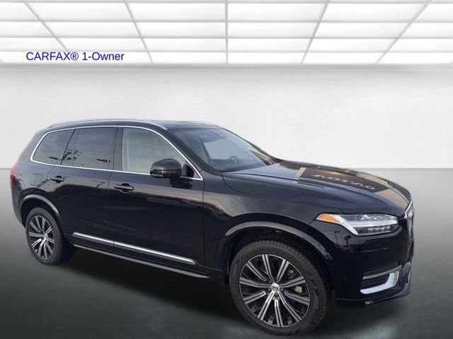 2023 Volvo XC90 Plus's photo