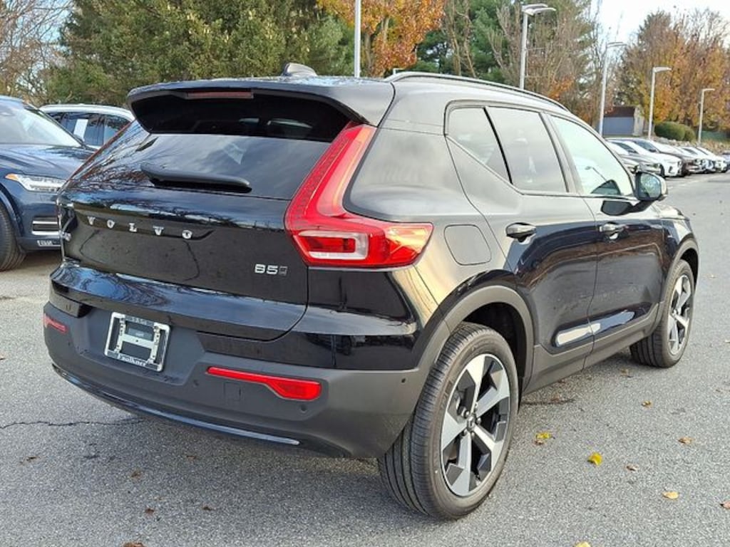 New 2026 Volvo XC40 B5 Plus SUV