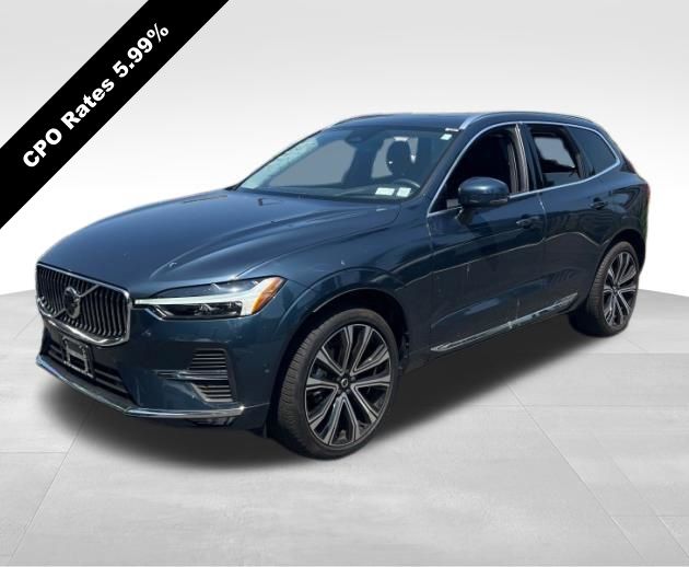 2023 Volvo XC60 B5 Ultimate Bright Theme AWD's photo