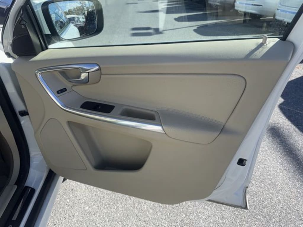 Used 2014 Volvo XC60 T6 Premier Plus SUV