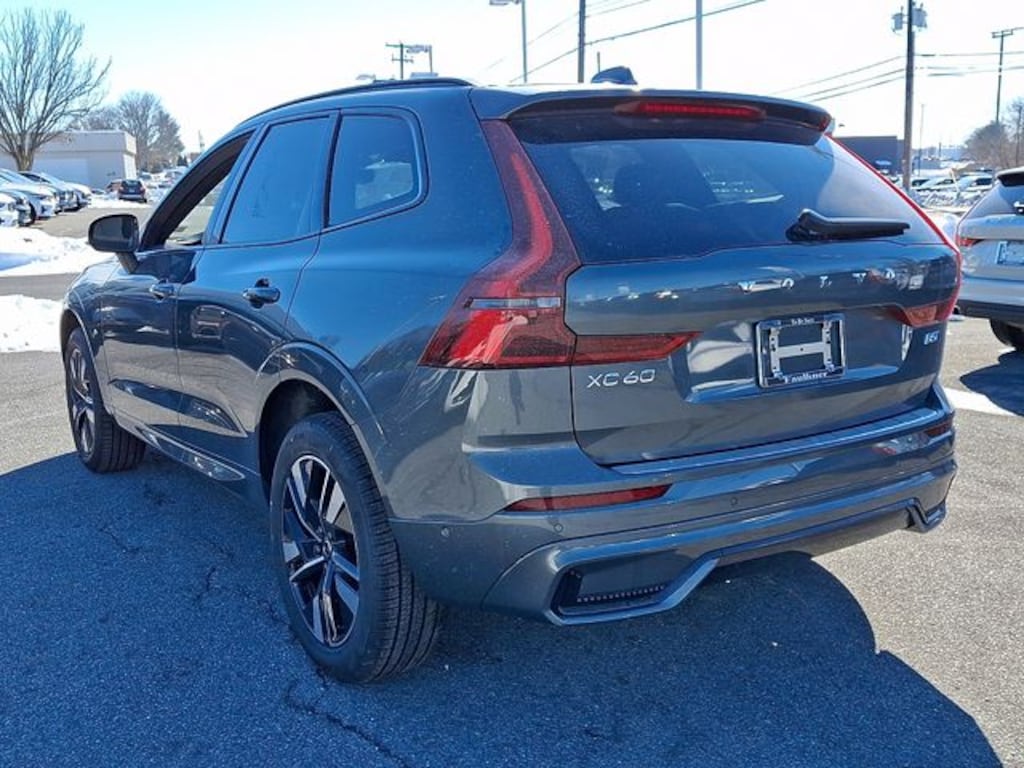New 2026 Volvo XC60 B5 Plus SUV