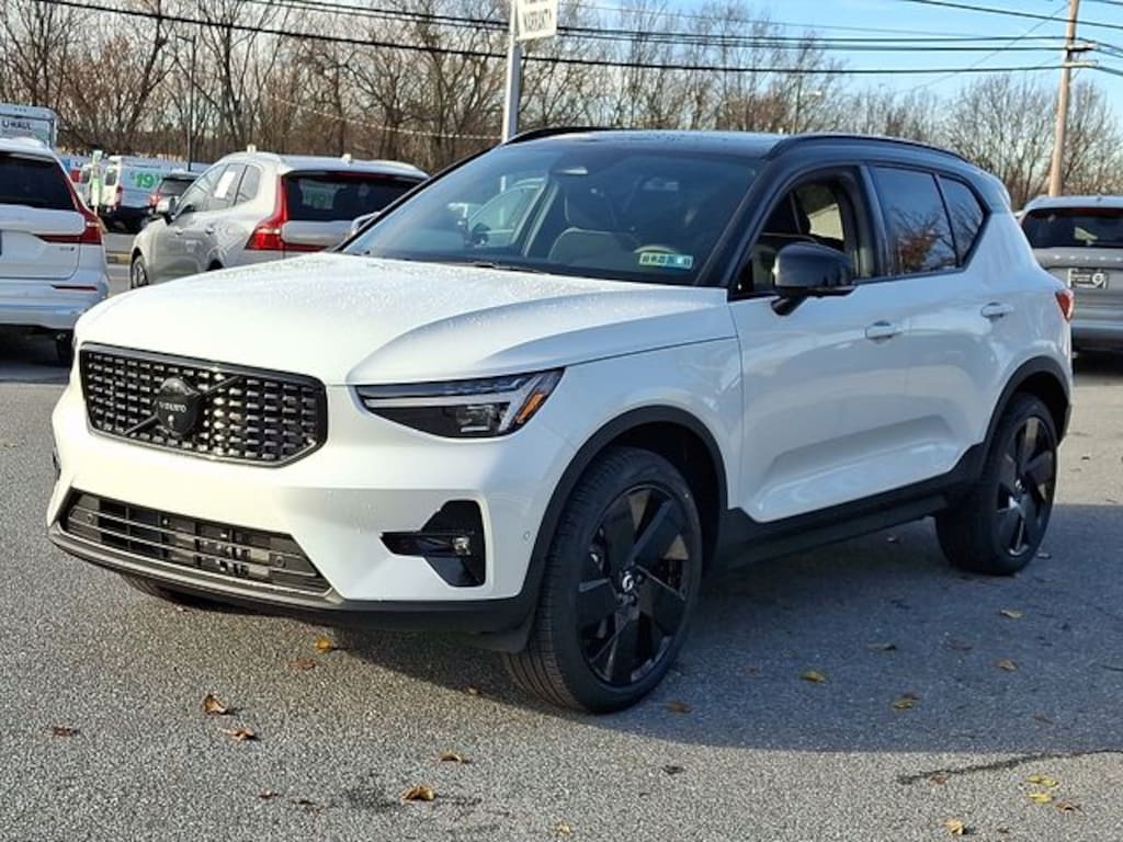 New 2026 Volvo XC40 B5 Ultra Black Edition SUV