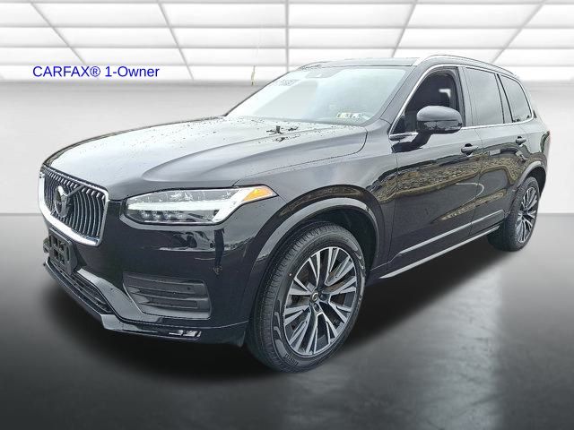 2022 Volvo XC90 T6 AWD Momentum photo 3