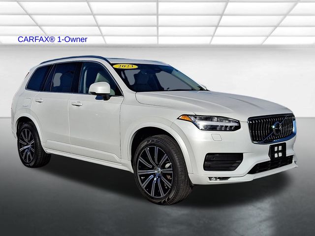 2023 Volvo XC90 SUV 