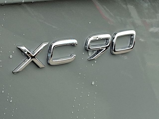 2026 Volvo XC90 Ultra - Photo 13