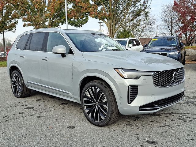 2026 Volvo XC90 Plus's photo