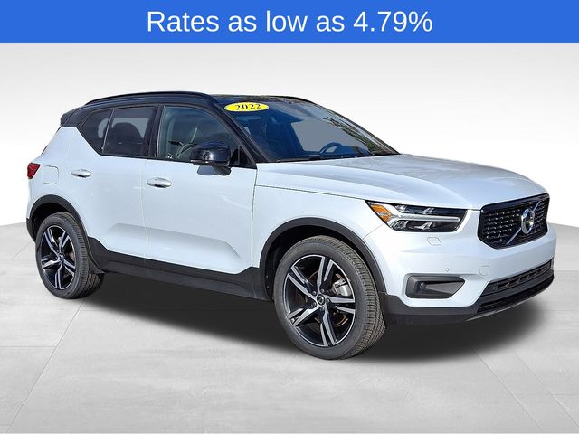2022 Volvo XC40 R-Design