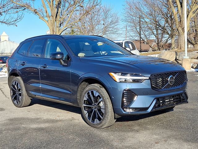 2026 Volvo XC60 Plus's photo