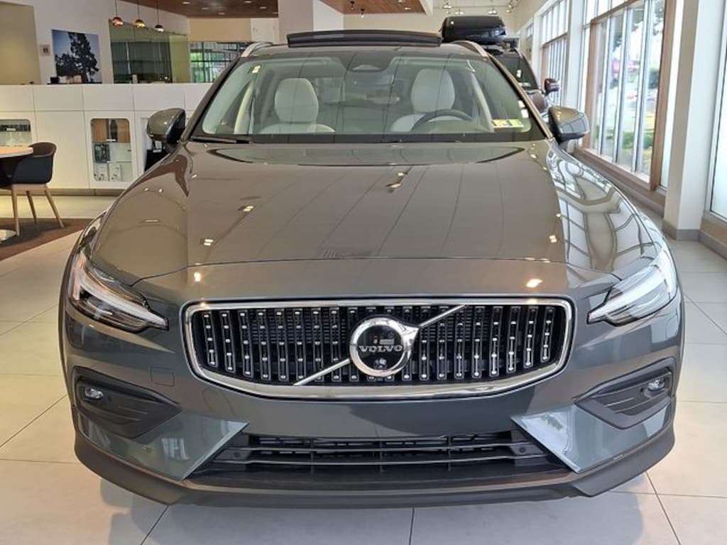New 2026 Volvo V60 Cross Country B5 Plus Wagon