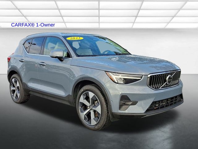 2023 Volvo XC40 Plus