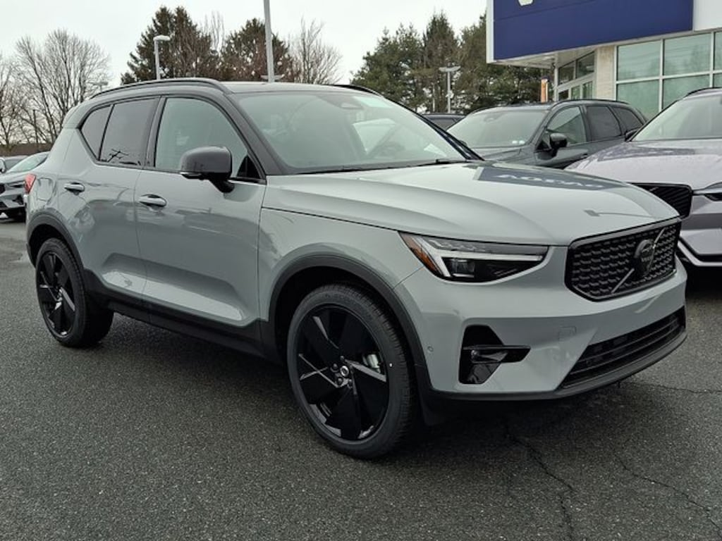New 2026 Volvo XC40 B5 Ultra Black Edition SUV