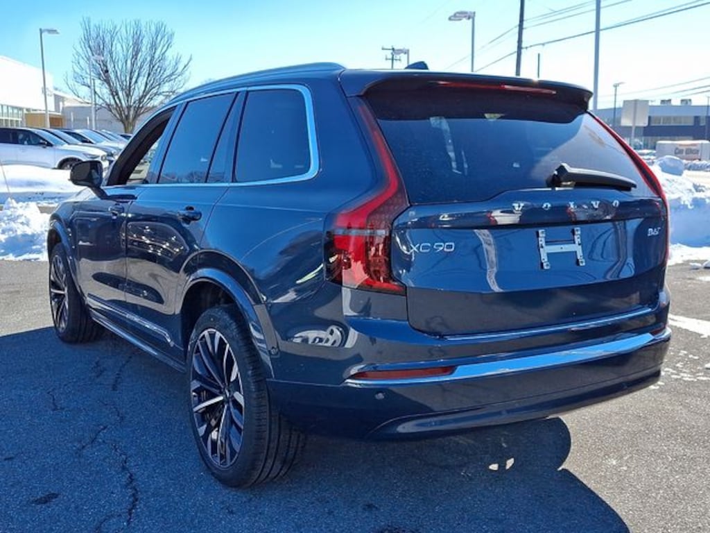New 2026 Volvo XC90 B6 Plus 7-Seater SUV