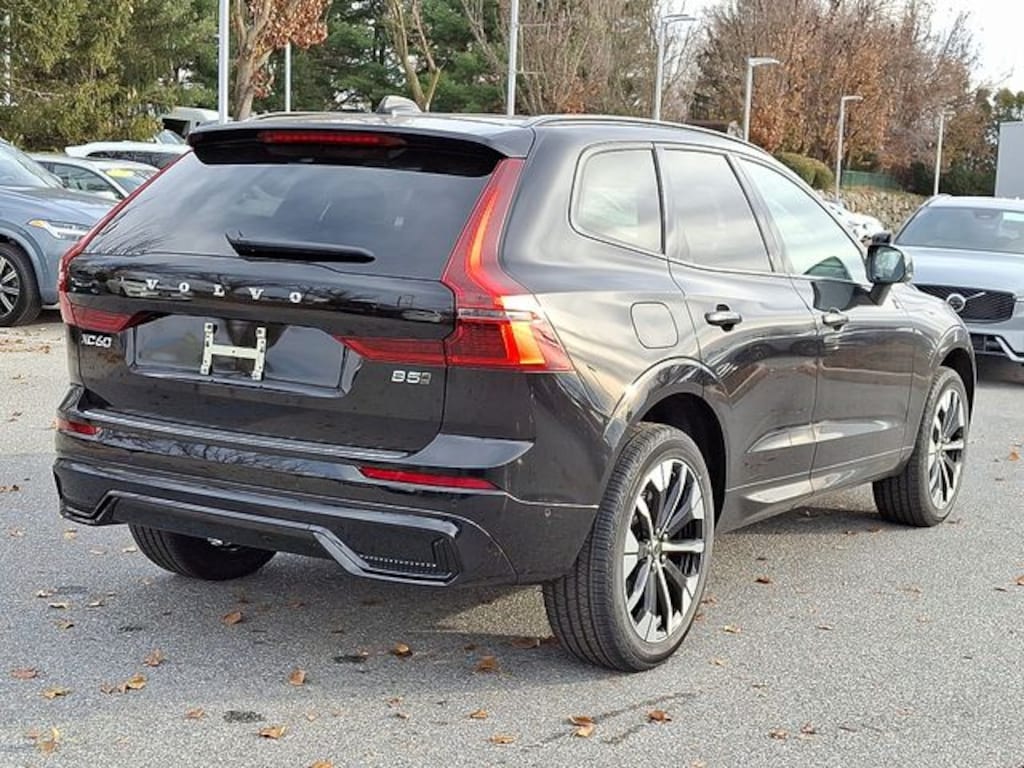 New 2026 Volvo XC60 B5 Plus SUV