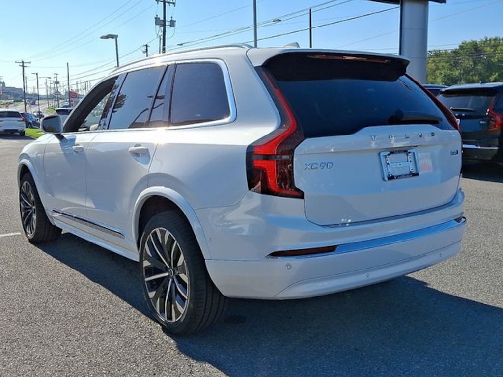 New 2026 Volvo XC90 B6 Plus 7-Seater SUV