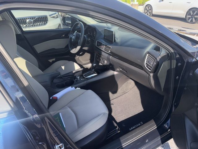 2015 Mazda Mazda3 i Sport photo 3