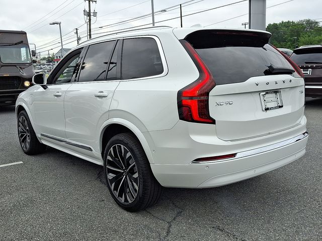 2026 Volvo XC90 T8 photo 3