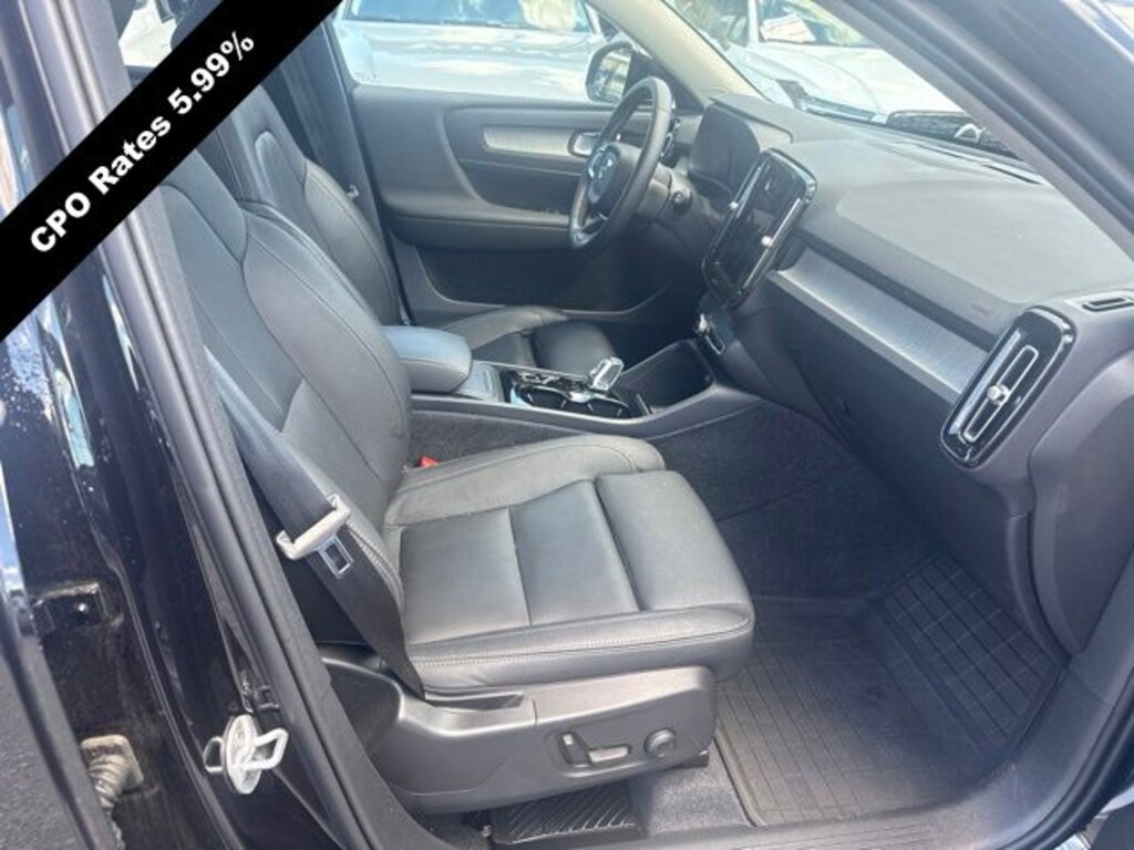 Certified 2024 Volvo XC40 B5 Plus Bright Theme SUV