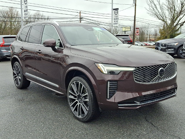 2026 Volvo XC90 Plus