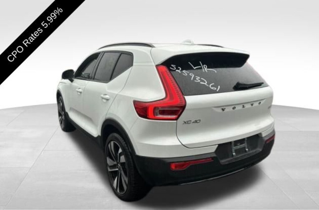 Used 2025 Volvo XC40 B5 Ultra Dark Theme SUV