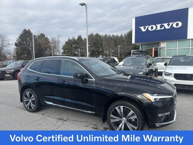 2023 Volvo XC60 Plus's photo