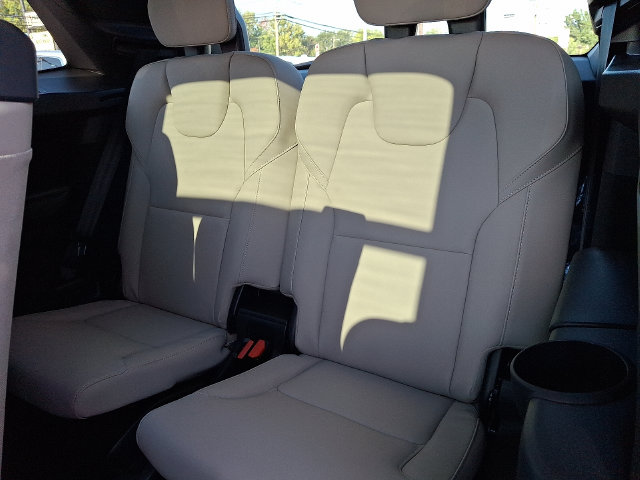2026 Volvo XC90 Plus - Photo 6