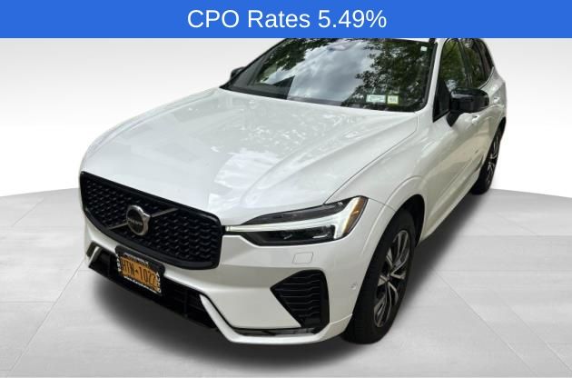 2023 Volvo XC60 B5 Plus Dark Theme AWD's photo