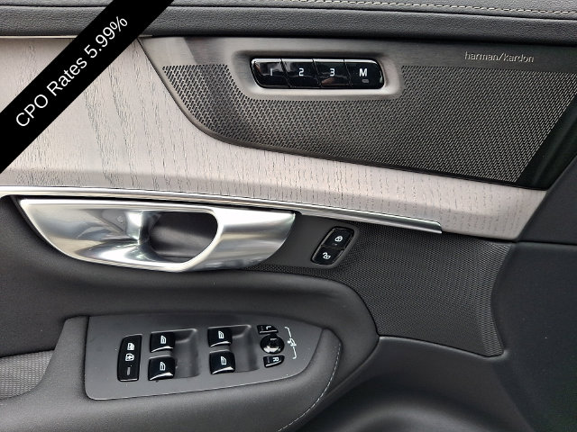 2026 Volvo XC90 Ultra - Photo 15