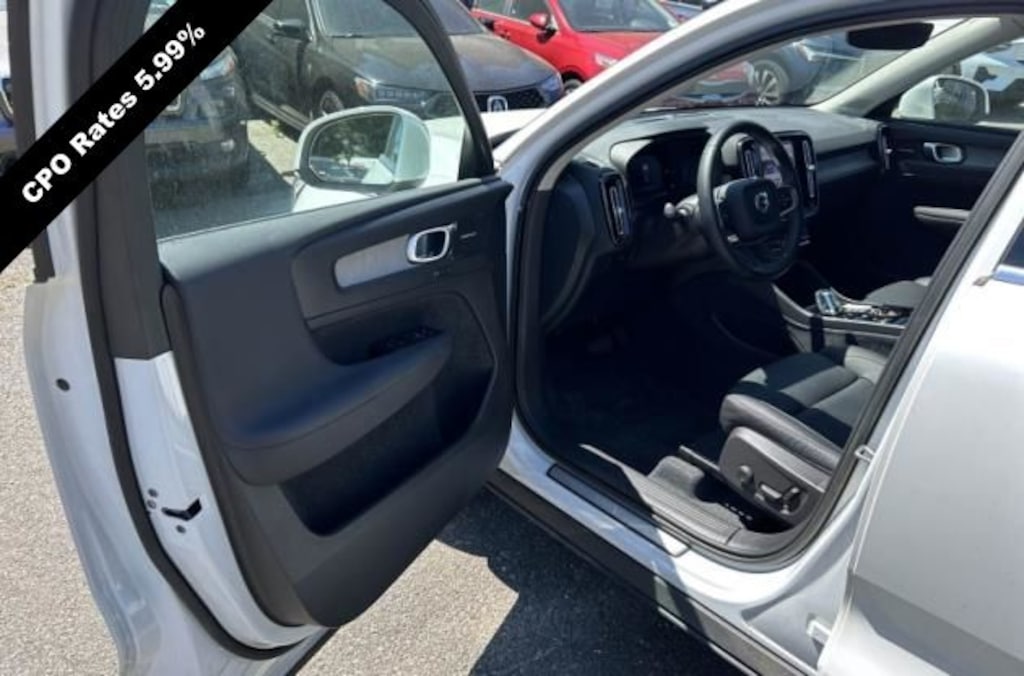 Certified 2023 Volvo XC40 Ultimate SUV