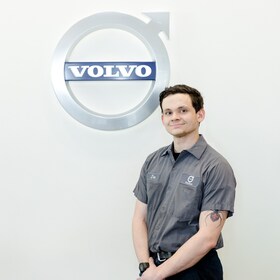 Staff member Joe Ray from ID_61453f23d6f0