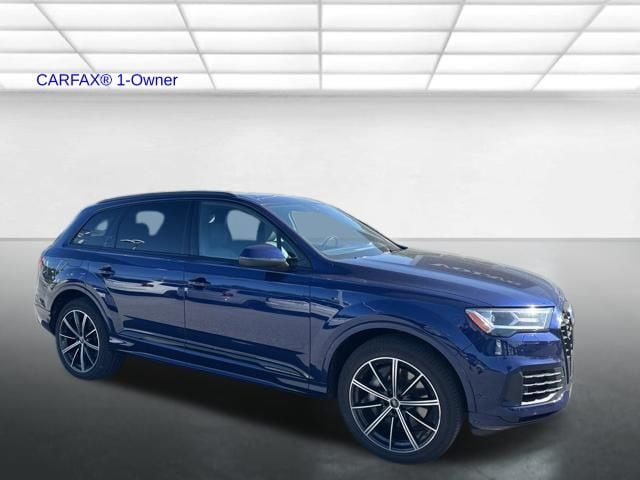 2021 Audi Q7 55 Premium Plus quattro Tiptronic's photo