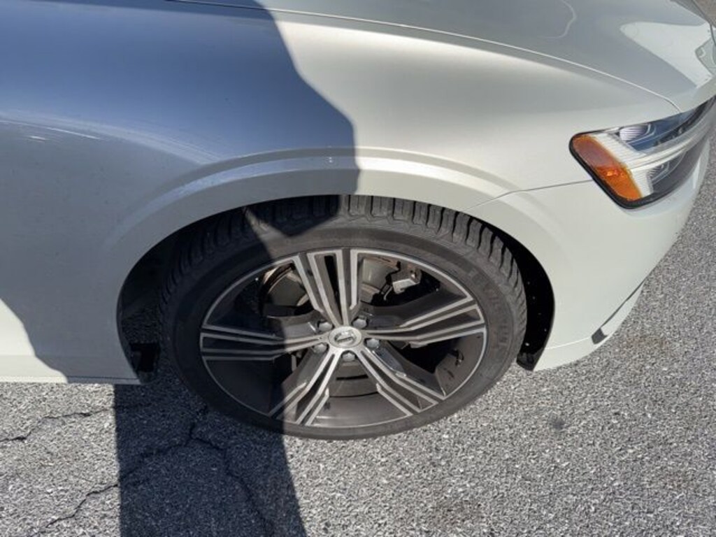Used 2019 Volvo S60 T5 Inscription Sedan
