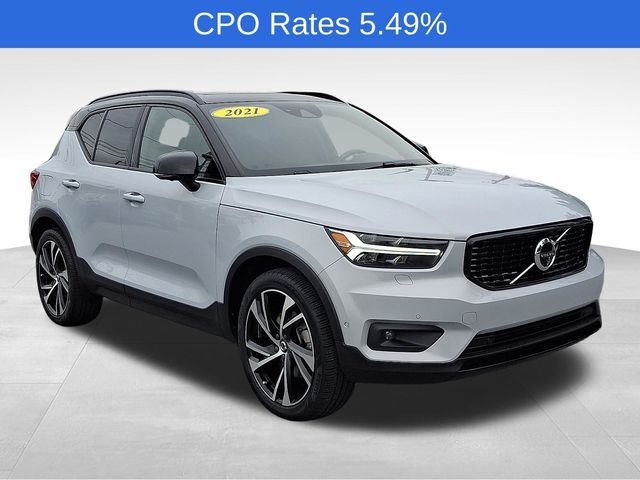 2021 Volvo XC40 T5 R-Design AWD's photo