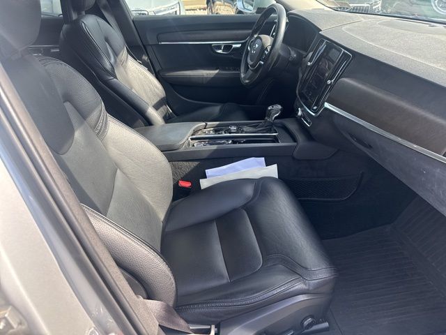 2018 Volvo V90 Cross Country T5 AWD photo 3