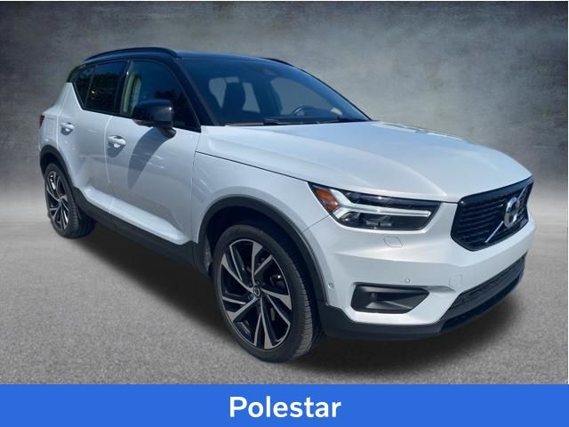 2021 Volvo XC40 T5 R-Design AWD's photo