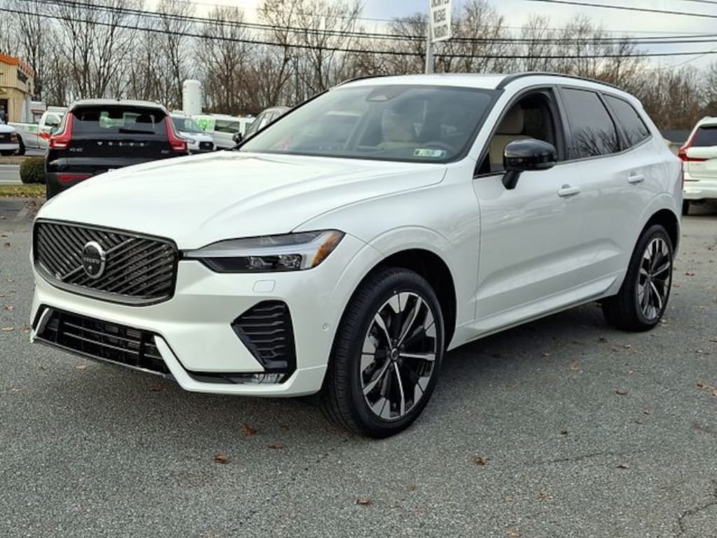 New 2026 Volvo XC60 B5 Plus SUV