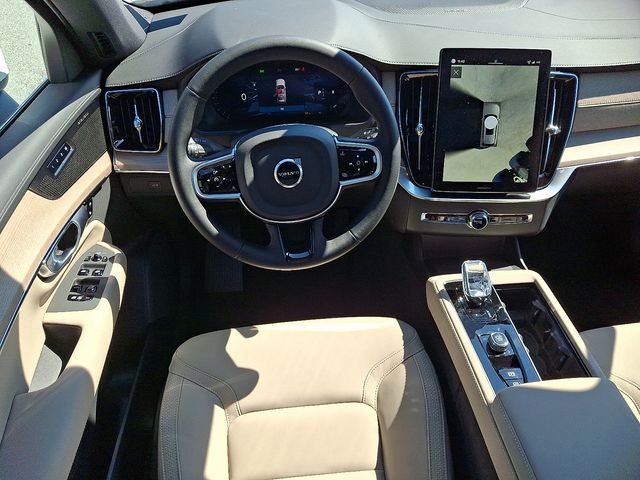 2026 Volvo XC90 Plus - Photo 8