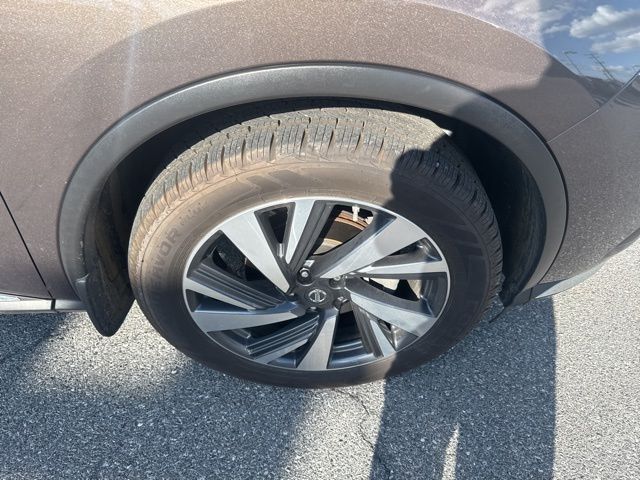 2017 Nissan Murano Platinum photo 2