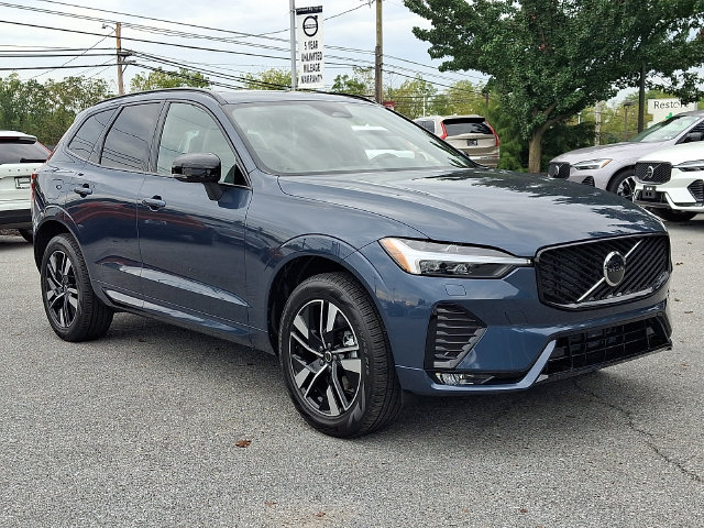 2027 Volvo XC60 Core
