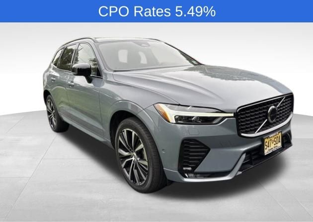 2023 Volvo XC60 B5 Plus Dark Theme AWD's photo