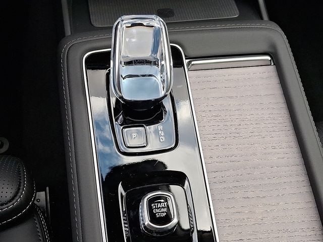 2026 Volvo XC90 Ultra - Photo 9