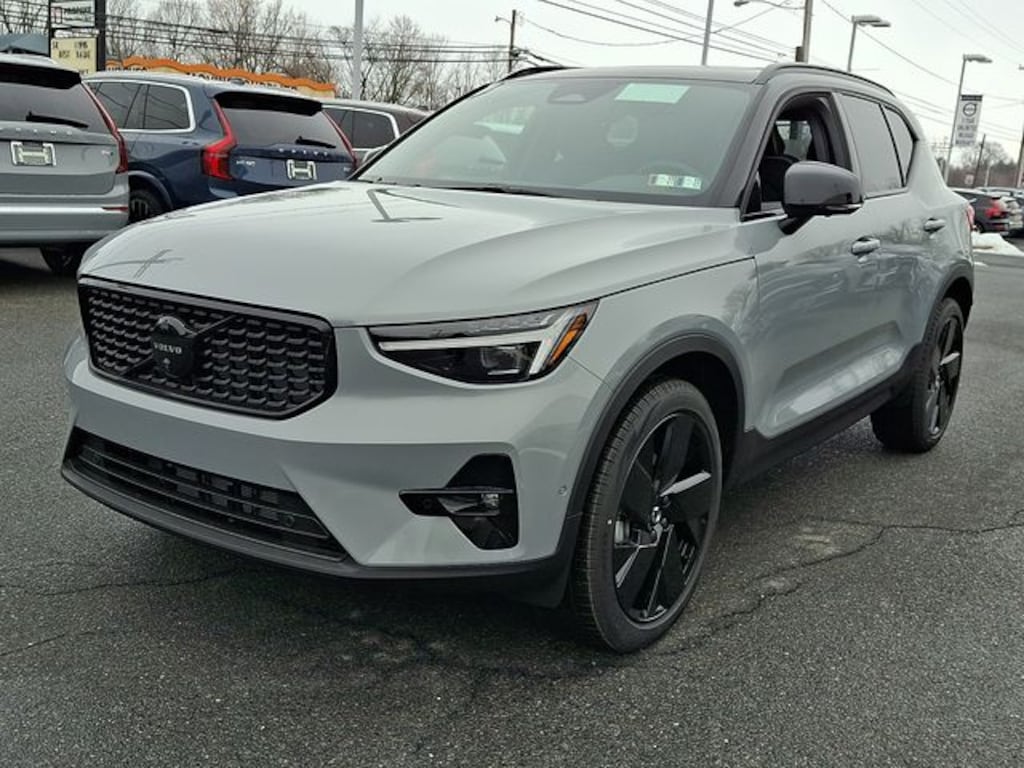 New 2026 Volvo XC40 B5 Ultra Black Edition SUV