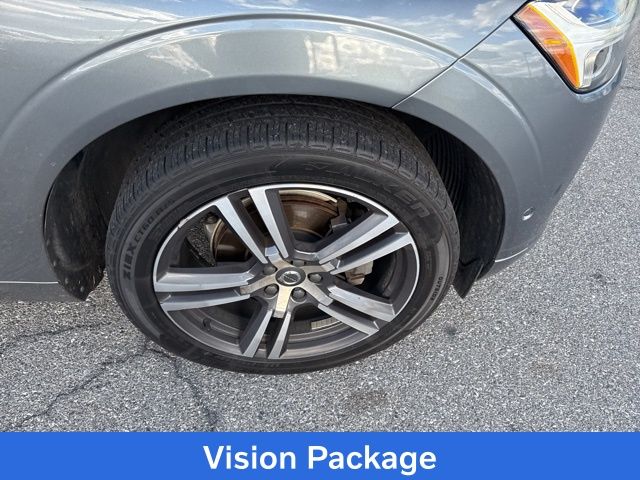 2018 Volvo XC60 T5 Momentum photo 2
