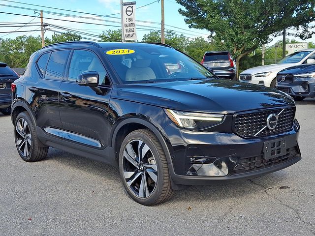 2024 Volvo XC40