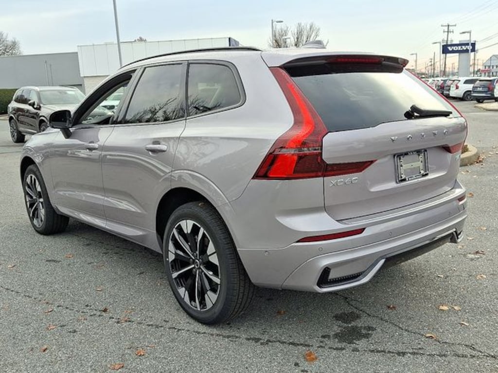 New 2026 Volvo XC60 B5 Plus SUV