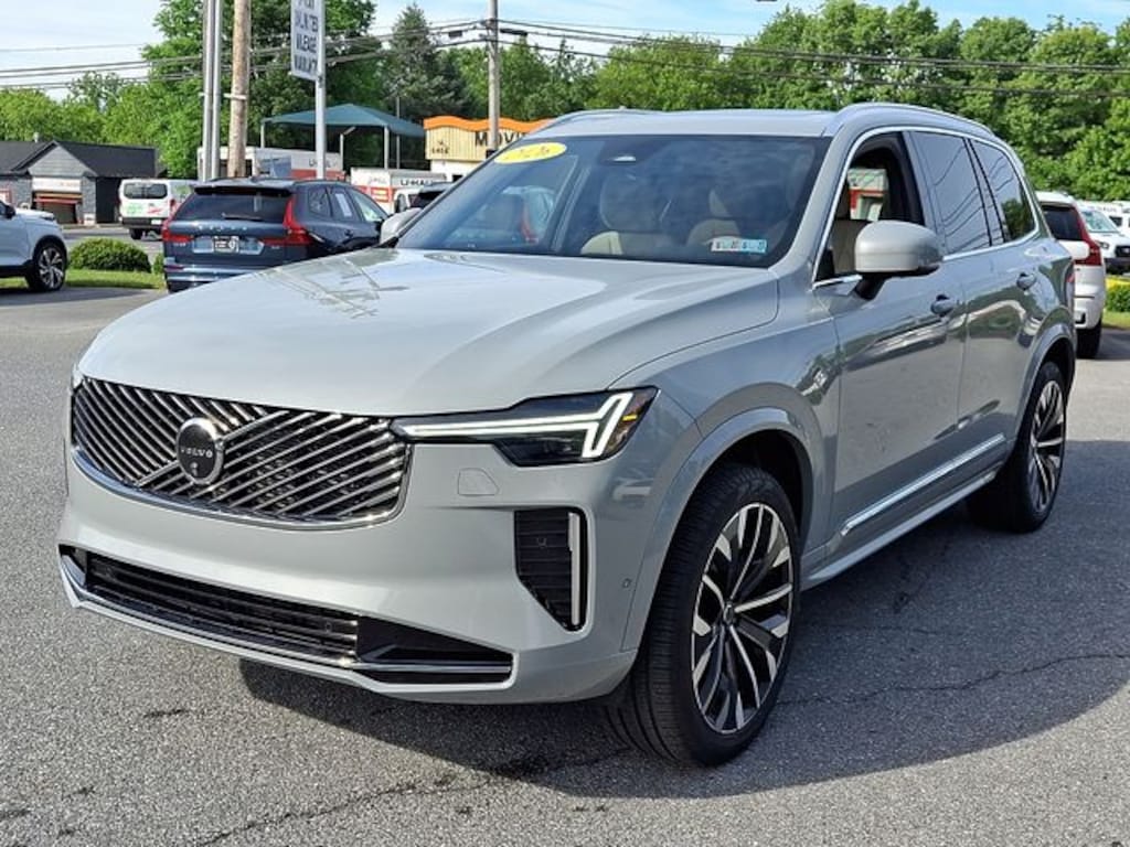 New 2026 Volvo XC90 B6 Plus 7-Seater SUV