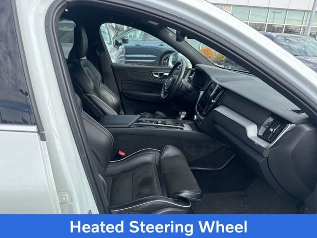 Used 2019 Volvo XC60 T5 R-Design SUV