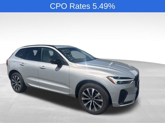 2024 Volvo XC60 B5 Plus Dark Theme AWD's photo
