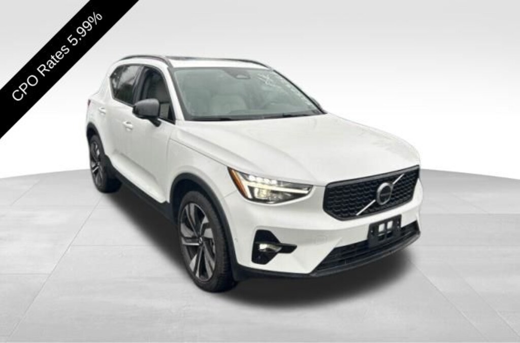 Used 2025 Volvo XC40 B5 Ultra Dark Theme SUV
