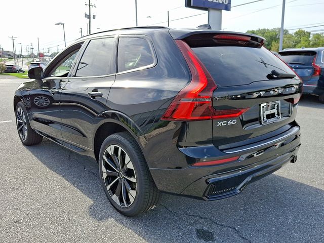 2026 Volvo XC60 B5 Plus photo 3