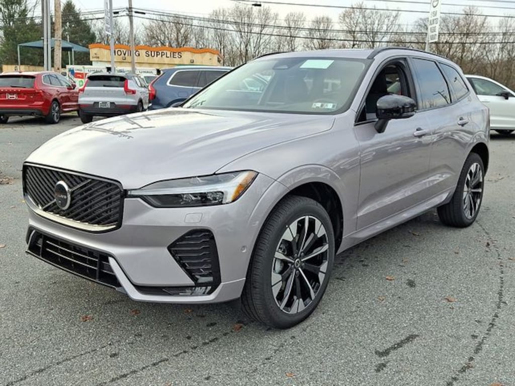 New 2026 Volvo XC60 B5 Plus SUV